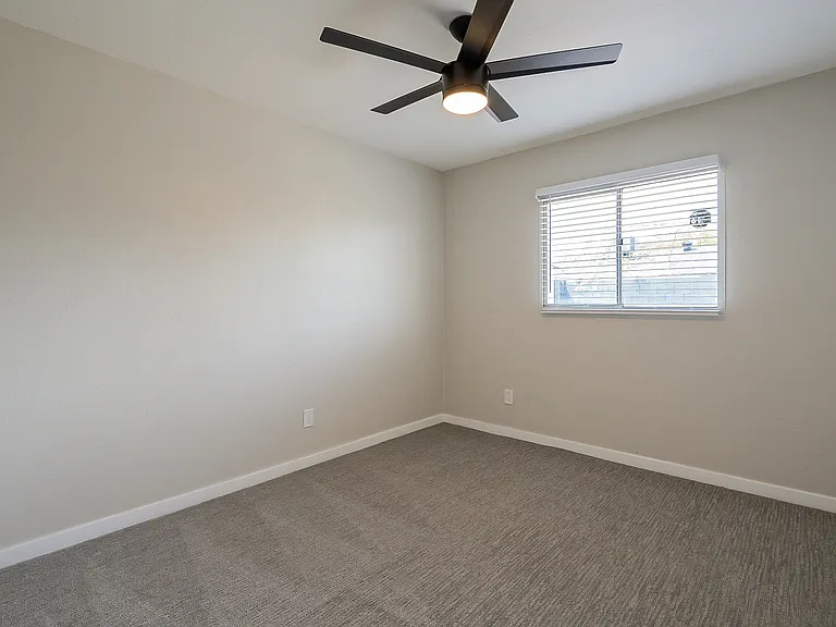 3232 E Emile Zola Ave — Photo 22