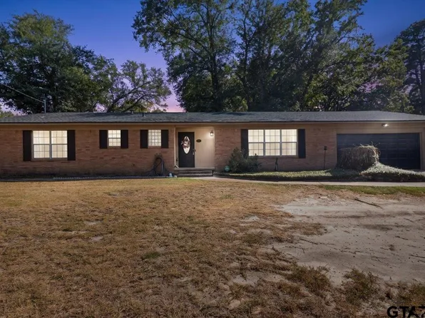 1827 Sybil Ln, Tyler, TX 75703