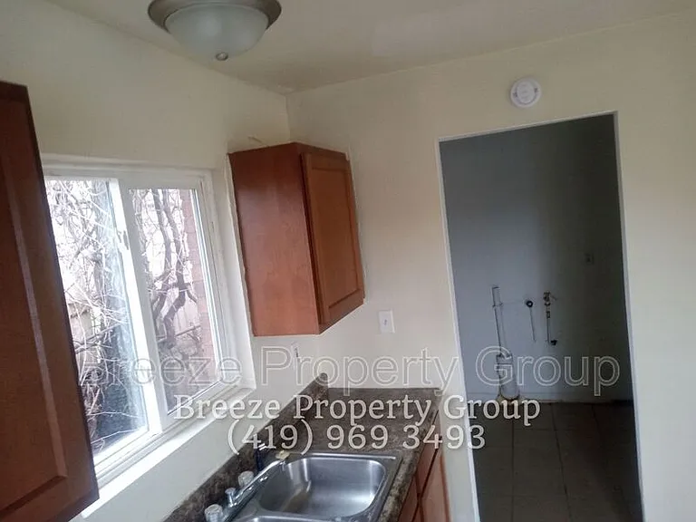 1531 Freedom St #B — Photo 5