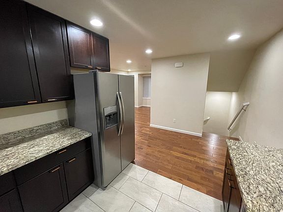 5th image of 5790 Roosevelt Way NE #1