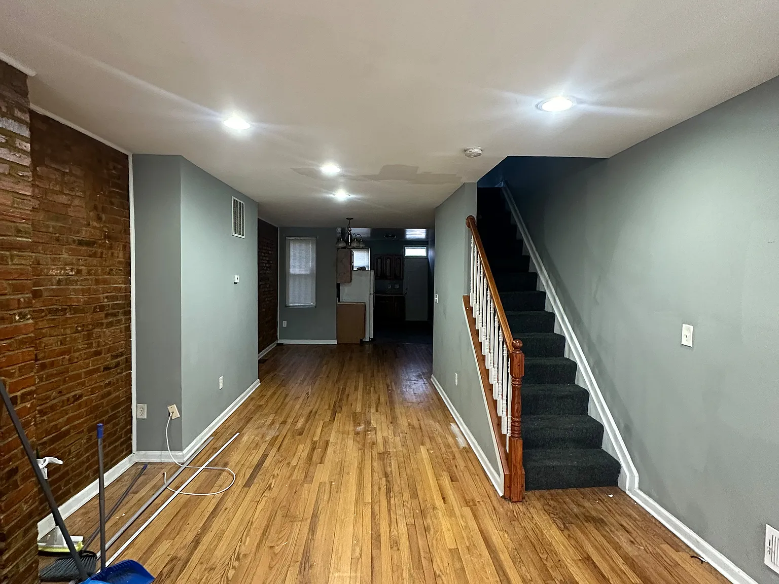3 bed, 2.0 bath, $1,700 — Photo 2