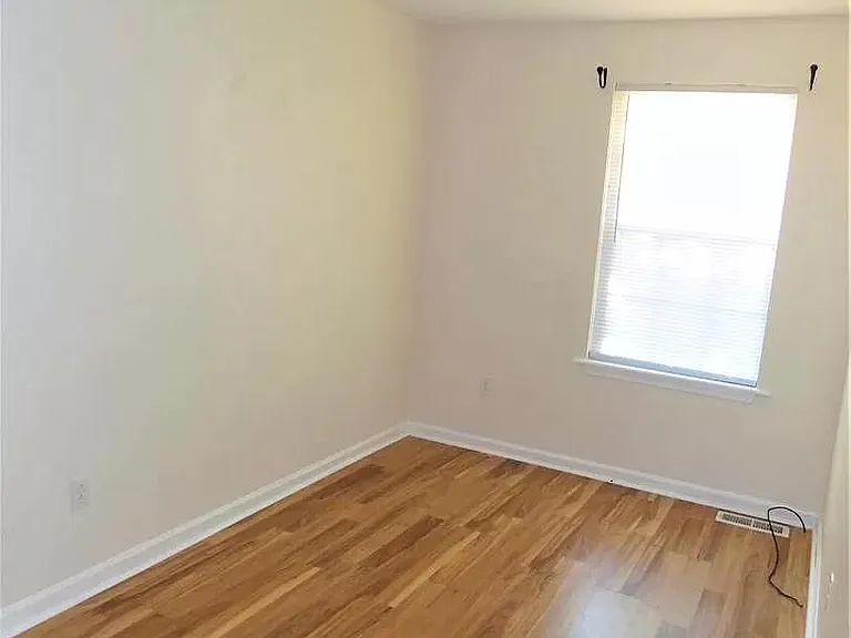 25 Stadium Cir — Photo 13