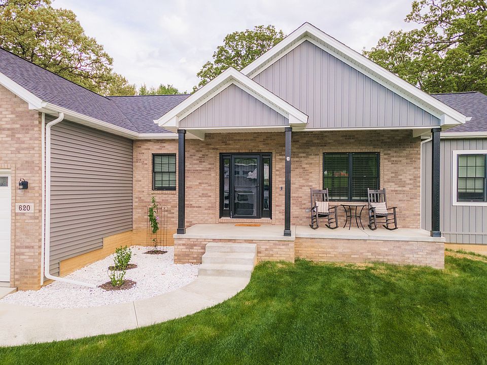 620 E Vorey St, Heyworth, IL 61745 Zillow