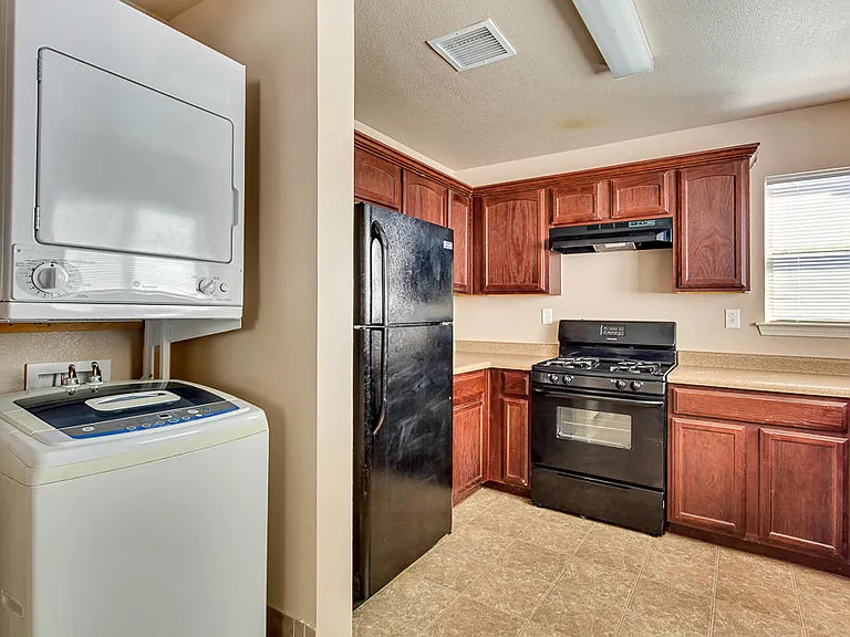 14302 Gil Reyes Dr #B — Photo 13