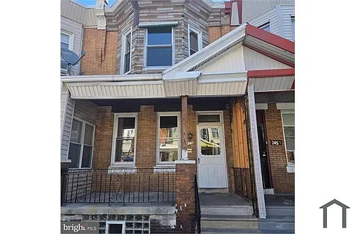 3859 N Sydenham St Photo 1