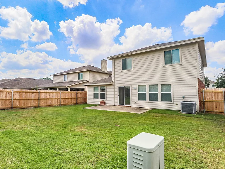 4313 Silverwood Trl — Photo 25