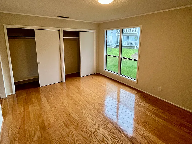 1091 Seacliff Dr S #1091 — Photo 9
