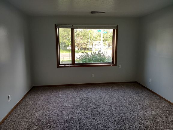 3rd image of 6446 Military Ave #4