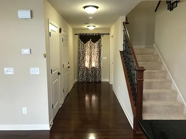 3461 Chestnut Ln, Eagan, MN 55123