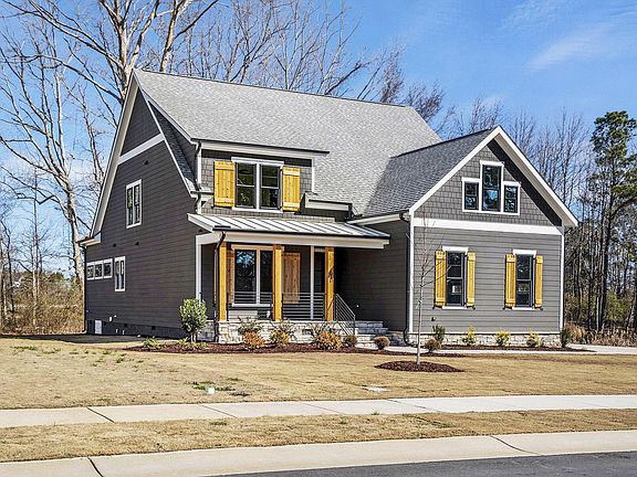 3rd image of 90 Lambert Ln