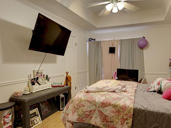 2nd image of 11710 Kings View Ct #A