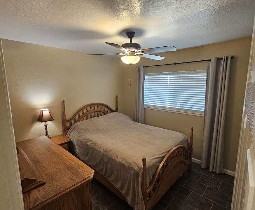 1st image of 1460 Berry Dr #1