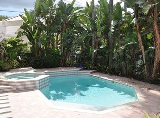 830 S Willow Ave, Tampa, FL 33606