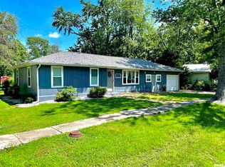 205 N Palmer St, Noble, IL 62868 | Zillow