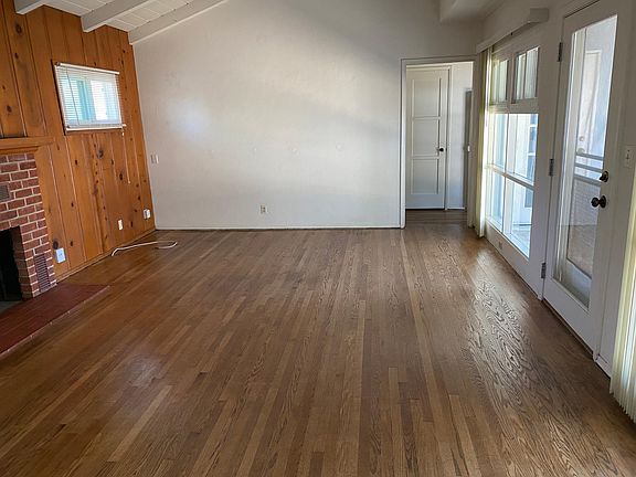 Large living room with vaulted ceiling