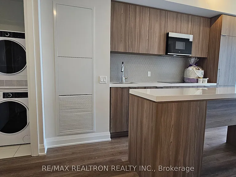 15 Skyridge Dr #1719 — Photo 3