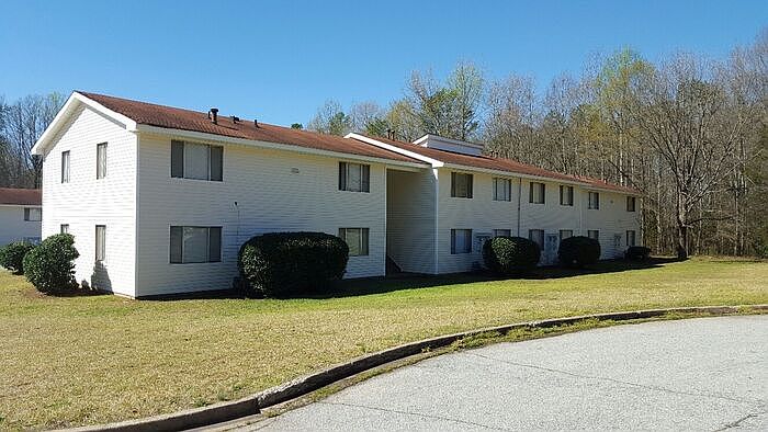 1st image of 100 Eastland Dr APT F40