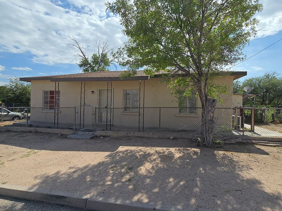1st image of 504 E 5th St
