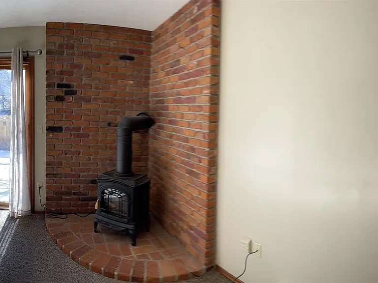 1612 W Olive St #11 — Photo 7