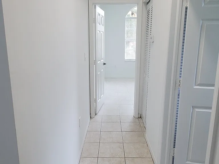 420 SE 23rd Ln — Photo 47