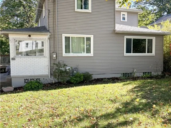 440 1st Ave, Bridgeville, PA 15017