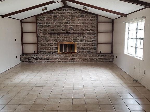 4th image of 108 Hemlock Dr