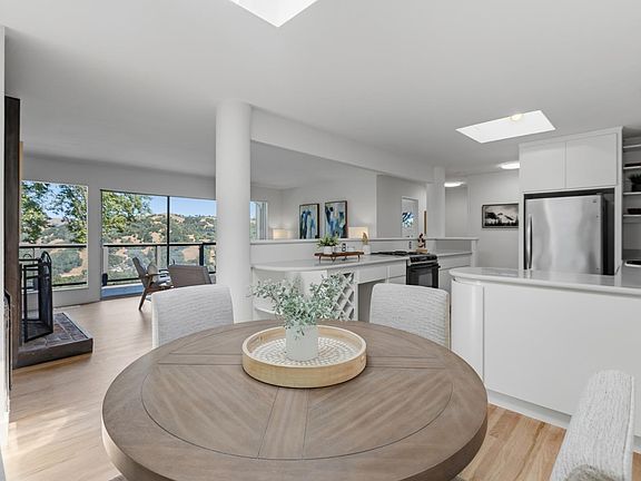 4th image of 38 Redwood Road