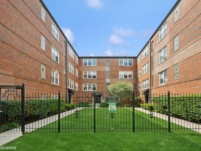 2427 W Farragut Ave APT 1A, Chicago, IL, 60625