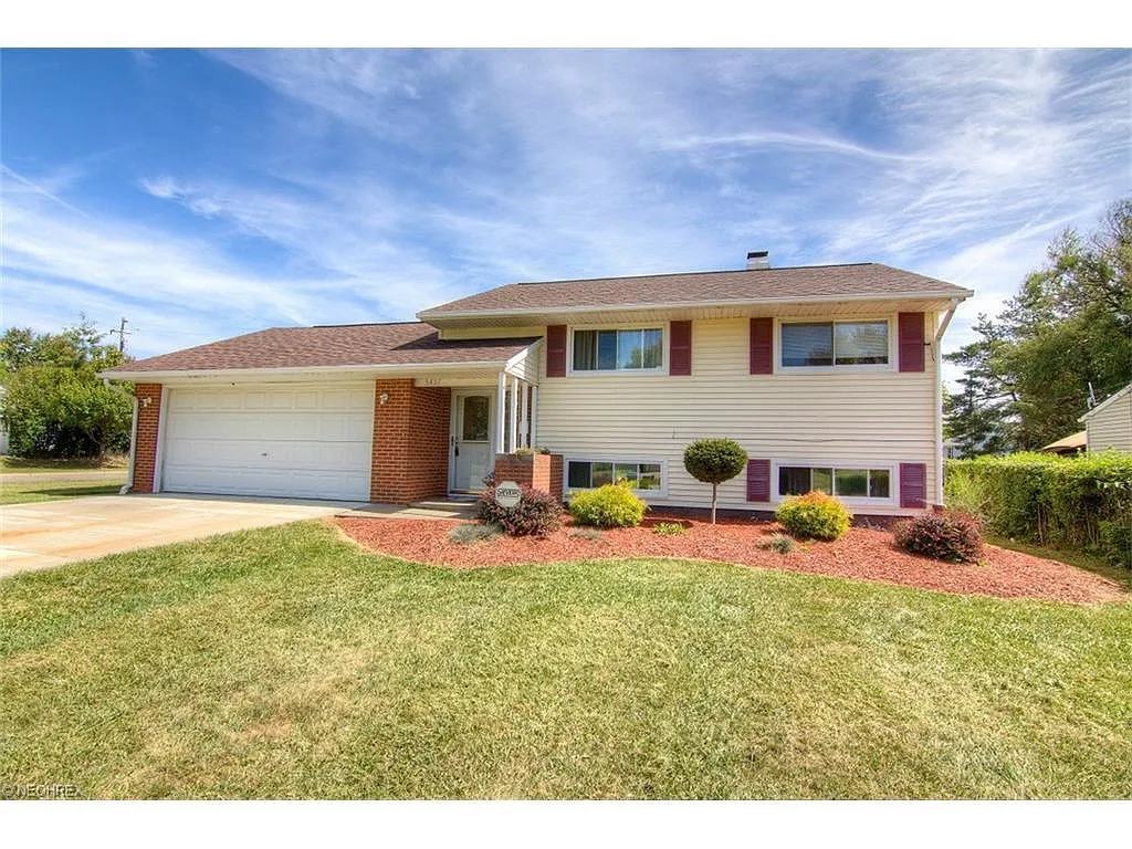 5437 Washburne Rd photo 1