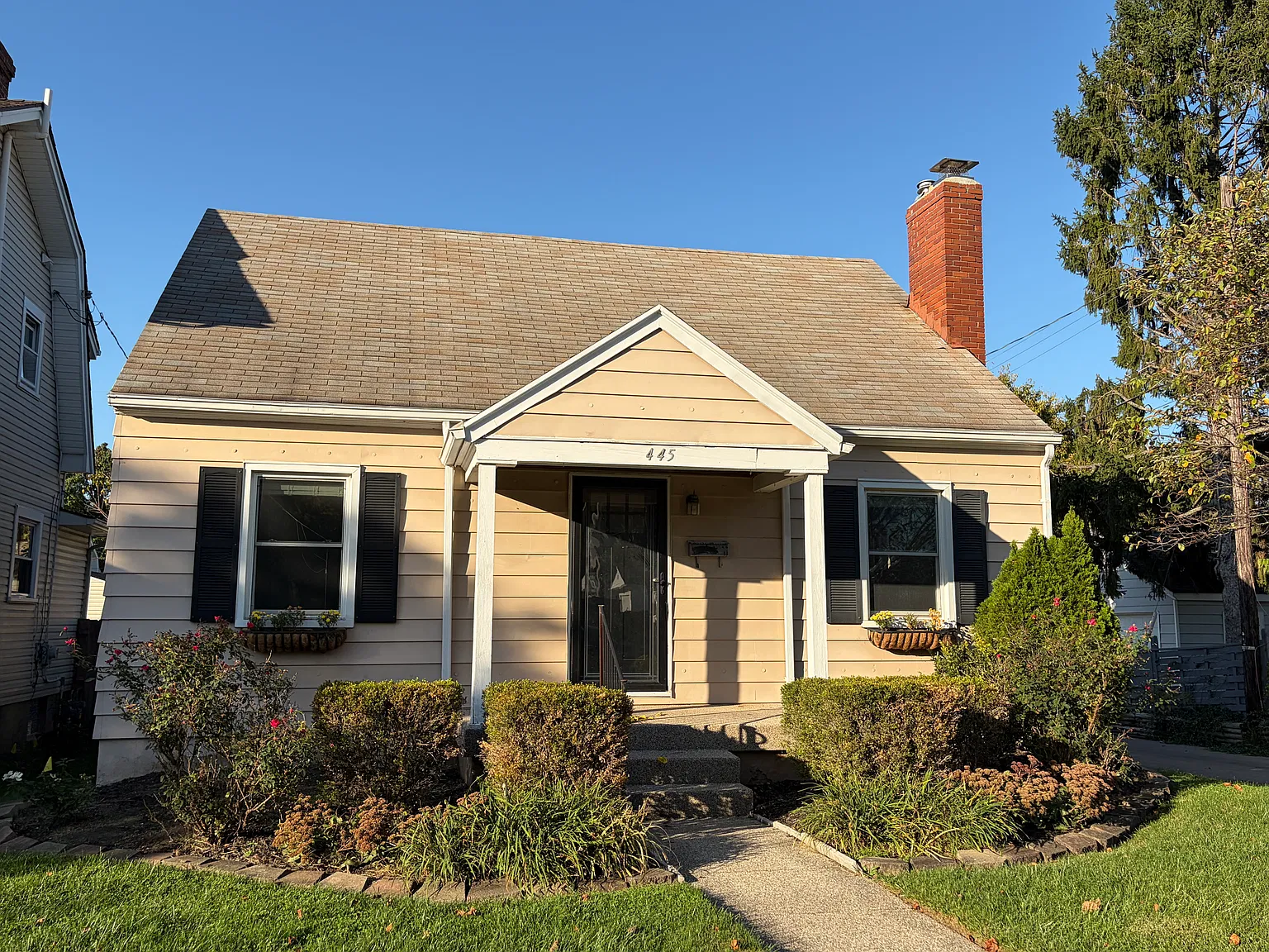 3 bed, 1800 sqft, $2,100 — Photo 2