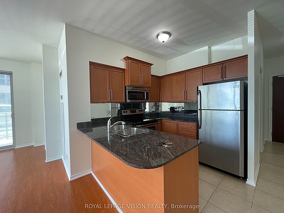 4th image of 6 Rosebank Dr #1J