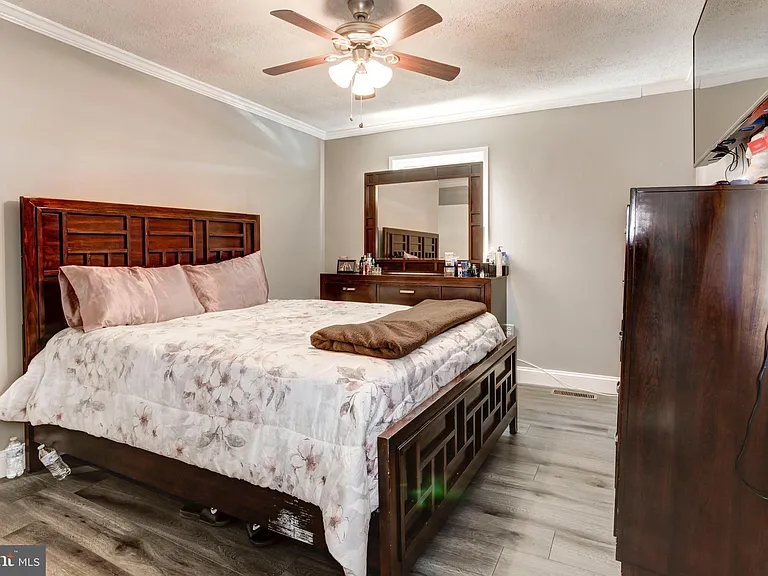 2409 Kilpatrick Pl — Photo 22