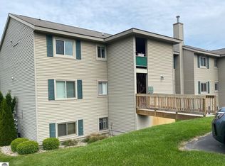 2601 Green Meadows Dr #13, Traverse City, MI