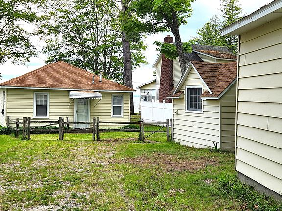 5th image of 4232 Long Point Dr