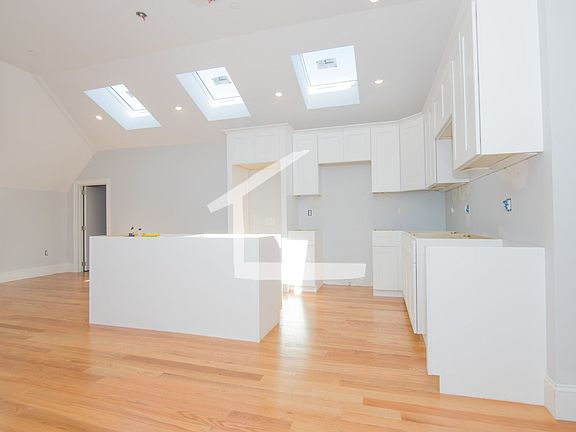 4th image of 24 Murdock St APT 1