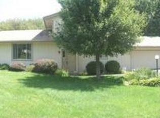 1898 Valencia Dr, Rockford, IL 61108