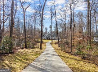 124 Signing Tree Ln, Clarkesville, GA 30525