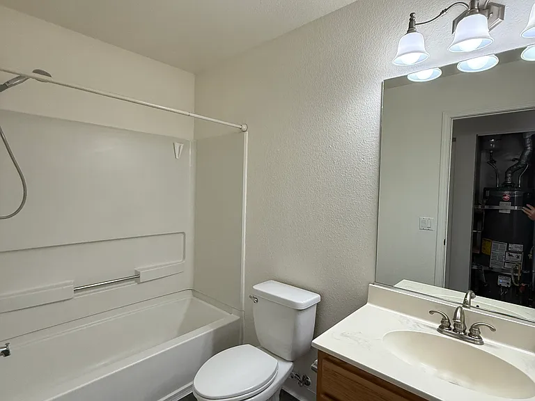 6408 Aleut Ct — Photo 7