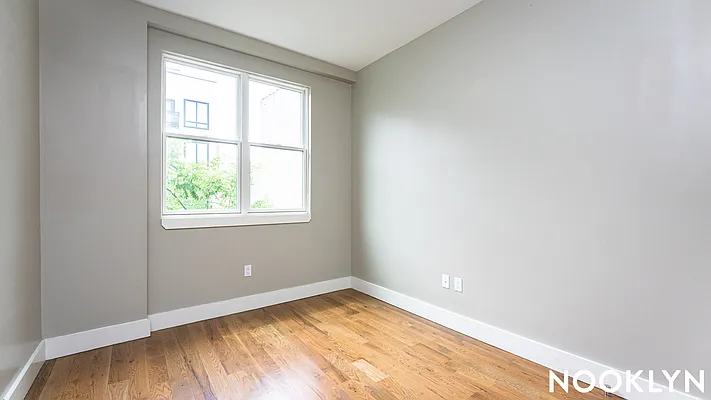 Rented by Nooklyn NYC LLC | media 44
