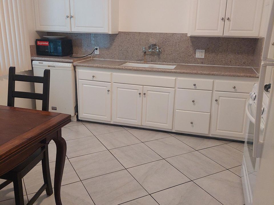 1st image of 1226 N Ogden Dr #7