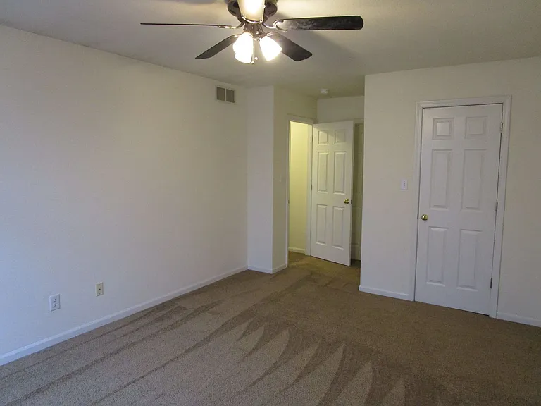 3509-3511 La Mesa Dr. — Photo 18