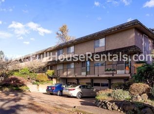 825 Stephens Dr APT 7, Eugene, OR 97404