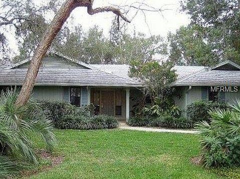 2nd image of 516 Boxwood Ln