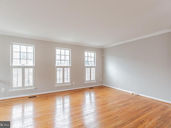 5th image of 3366 Wilton Crest Ct