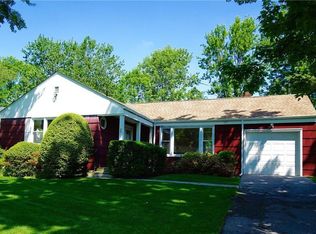58 Daisy Farms Dr, New Rochelle, NY 10804