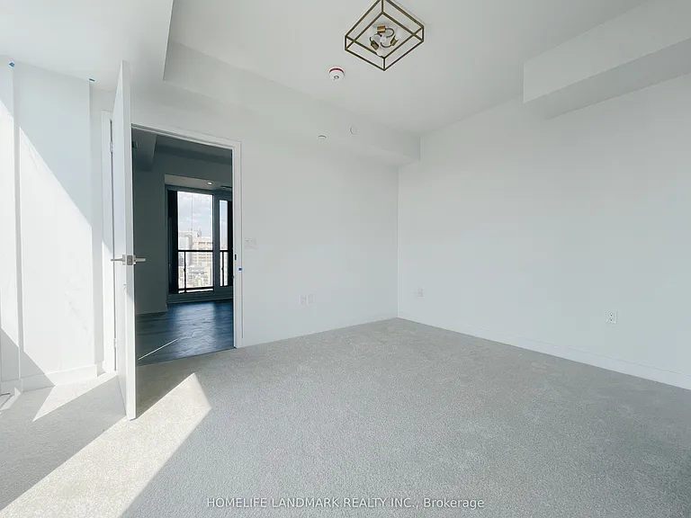238 Simcoe St #2009 — Photo 6