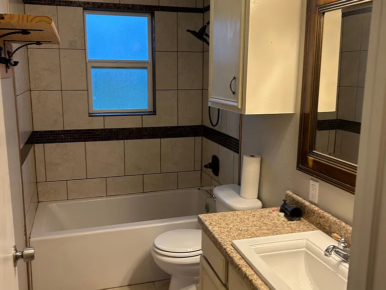 441 Avenue B — Photo 9