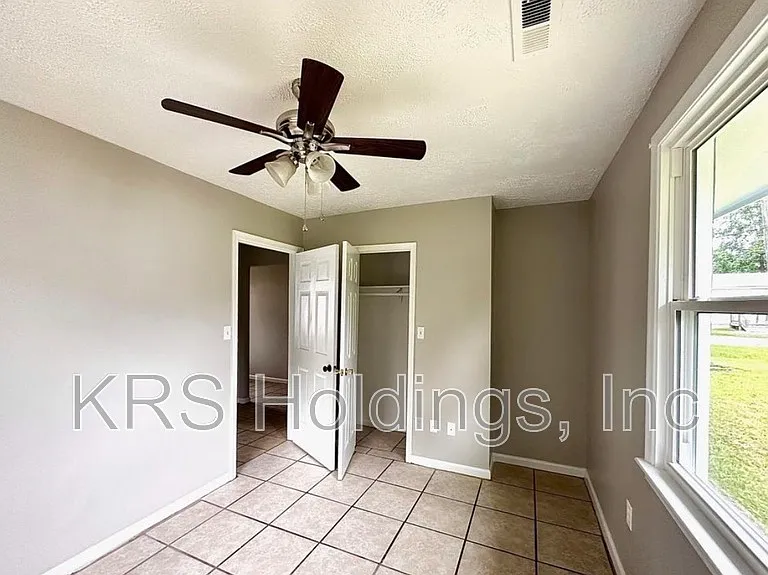 115 Orange Dr — Photo 8