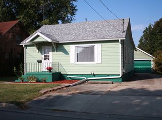 1617 18th Ave, Sterling, IL 61081