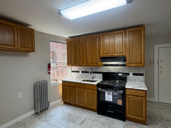 6607 Broadway #4B